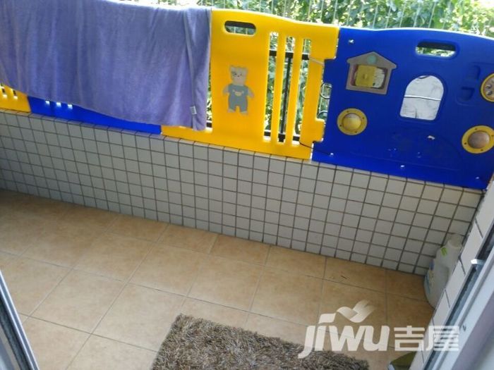 三乡雅居乐逸湖居二手房房源信息,3室2厅,88.0